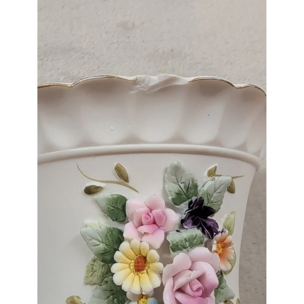Lefton china hand